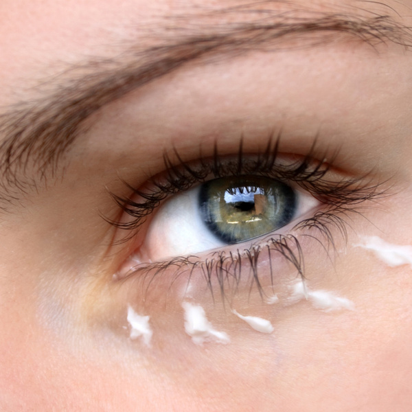 10 лучших кремов для кожи вокруг глаз