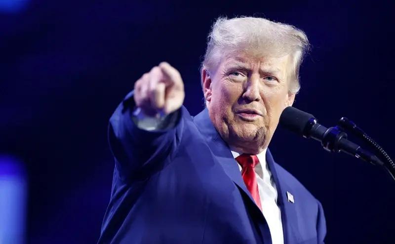 Трамп объяснился за санкции против России и раскритиковал Зеленского за удары по заводам