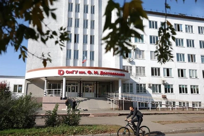 Обучение в вузах Омска стало дороже на 9,76%