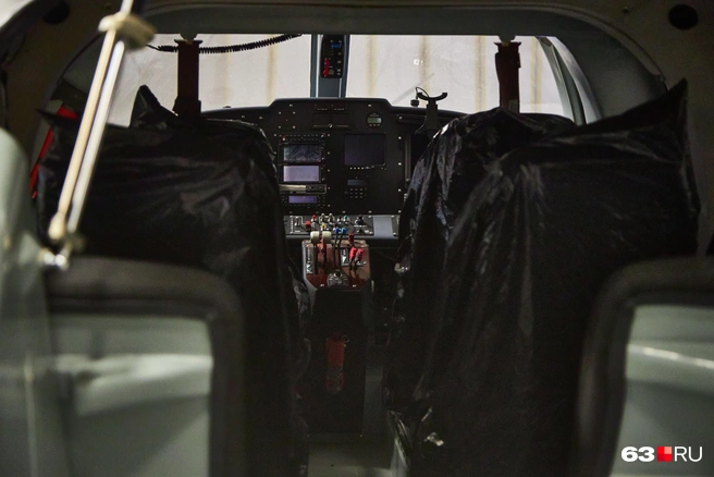 Салон LA-8 рассчитан на 8 человек: 2 пилотов и 6 пассажиров | Источник: Роман Данилкин / 63.RU