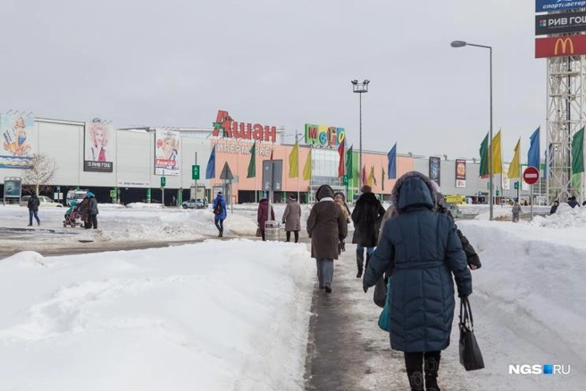 От комплекса до ТРЦ «Мега» пять минут пешком | Источник: архив НГС