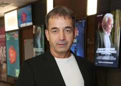 Певцов против Богомолова: «Можно дать три театра человеку, который к нему вообще не имеет отношения»