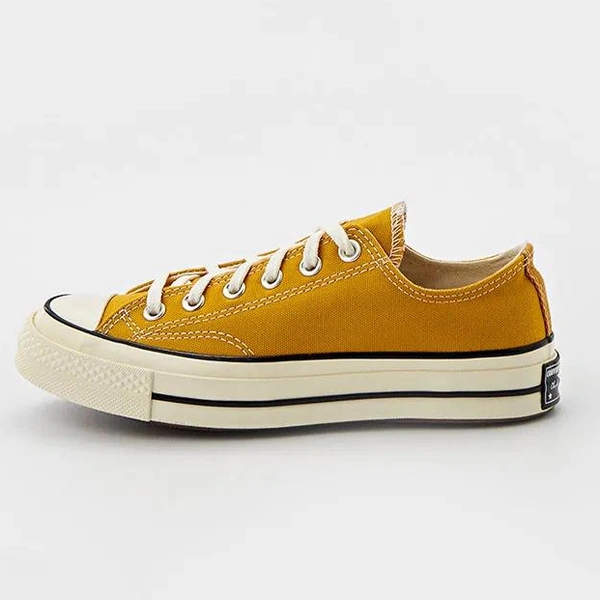 Кеды ConverseЦена: 13 500 руб.Где купить: lamoda.ru