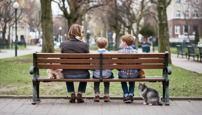 Женщина мечтала о счастливой семье | Источник: нейросеть GigaChat