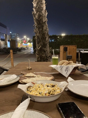 Заключительный ужин на берегу | Источник: автор колонки