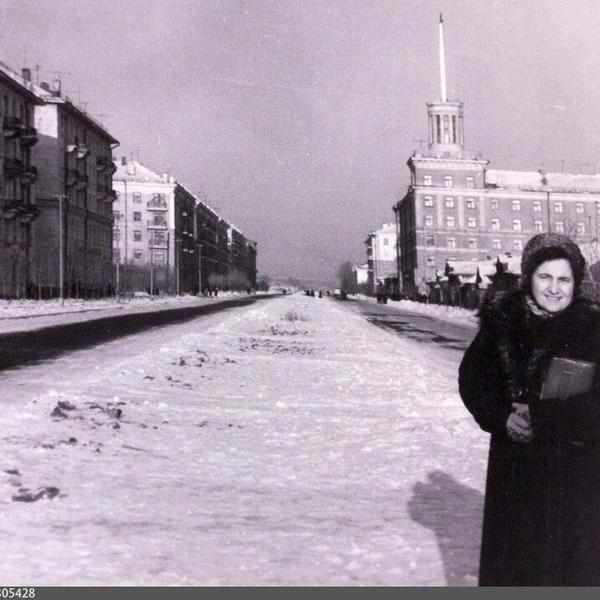 Это фото было сделано на Маркса в 1960 году | Источник: pastvu.com