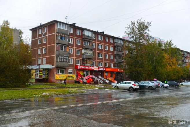 Первый дом улицы Сыромолотова.