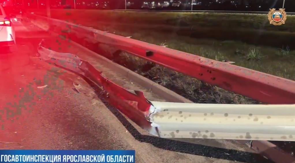 Машина всмятку: в Ярославле случилось смертельное ДТП с иномаркой