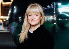 Артем Ткаченко с беременной женой, его бывшая — Равшана Куркова, стройная Михалкова: премьера «Чувства Анны»