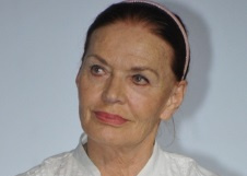 Людмила Чурсина с шиком обустроила свою «однушку»