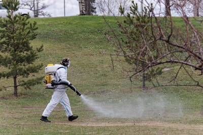В Саратовской области готовятся к сезону активности клещей