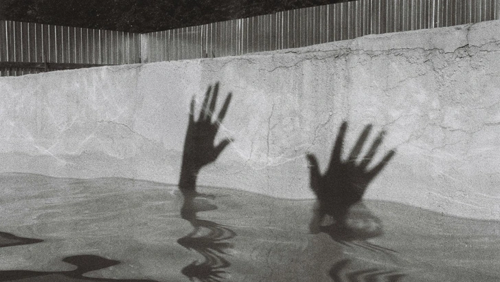 Как понять, что близкий думает о суициде: ключевые признаки и способы помощи | Источник: Unsplash