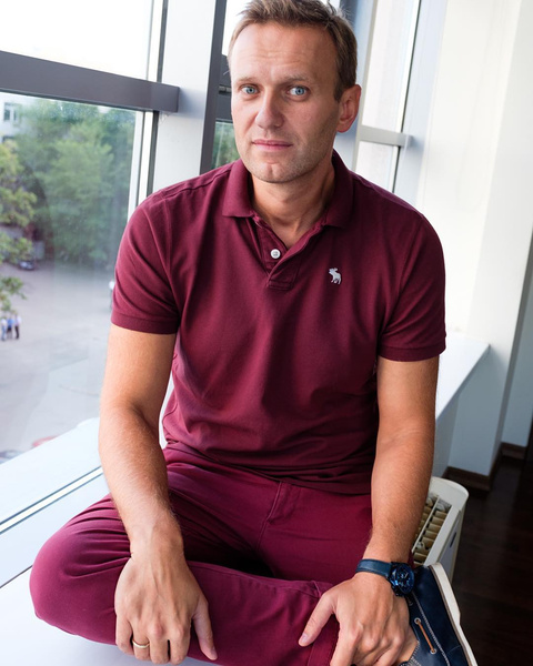 <p>Возле палаты Навального в больнице уже дежурят силовики</p>