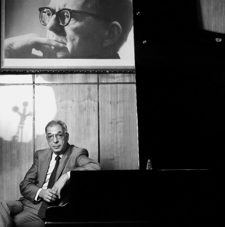 Валерий Плотников. Микаэл Таривердиев, 1983. Бромсеребряная печать. Предоставлено Фондом Still Art. | Источник: Валерий Плотников. 