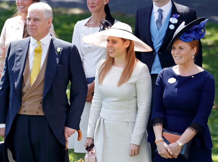 Принц Эндрю, принцесса Беатрис и герцогиня Йоркская, июнь 2018 года