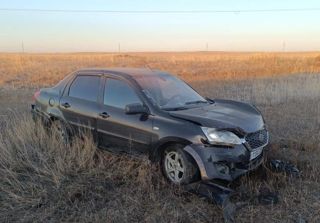 В Кваркенском районе в ДТП с нетрезвым водителем-девушкой пострадала ее пассажирка | Источник: УМВД России по Оренбургской области