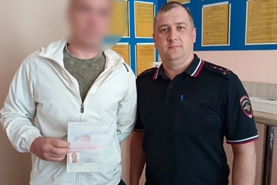 Полиция Каслинского района восстановила паспорт участнику СВО