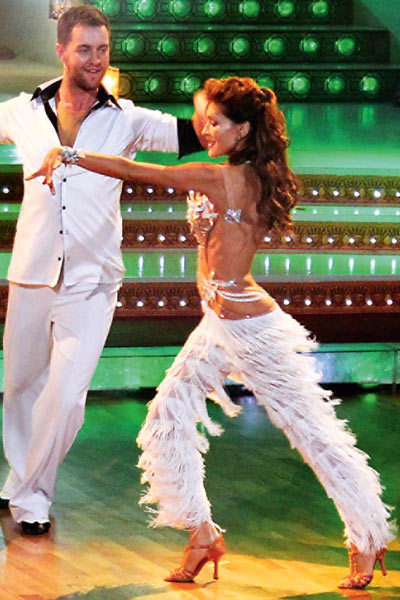 Поклонникам казалось, что между Еленой и ее партнером по шоу «Танцы со звездами» Андреем Карповым – настоящая страсть