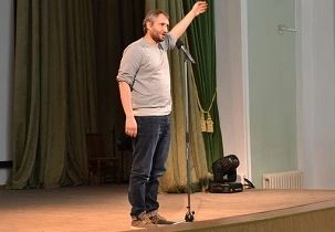 Рязанский режиссер предрек возвращение 90-х | ya62.ru