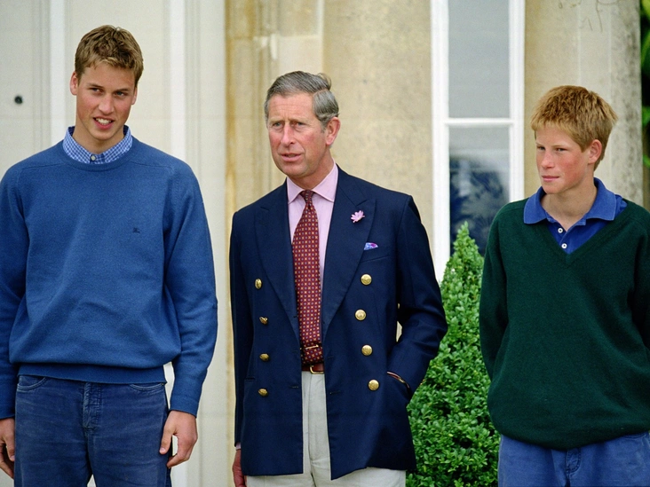 Принцы Уильям, Чарльз и Гарри в Хайгроуве, 26 июля 1999