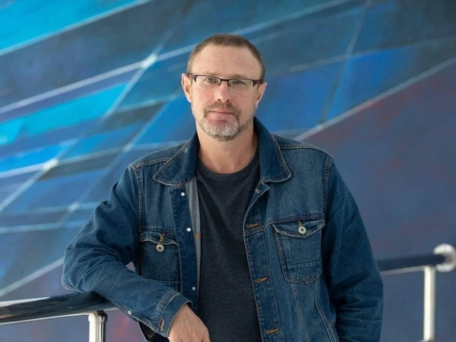 Сергей Жуков усомнился в том, что подростки и студенты способны подорвать устои экономики | Источник: Алексей Волхонский / V1.RU