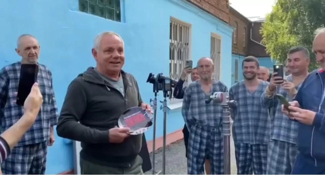 Побывал в действующей психбольнице, где снимали один из эпизодов | Источник: Ольга Поцелюк / opnb5_74mgn / Vk.com