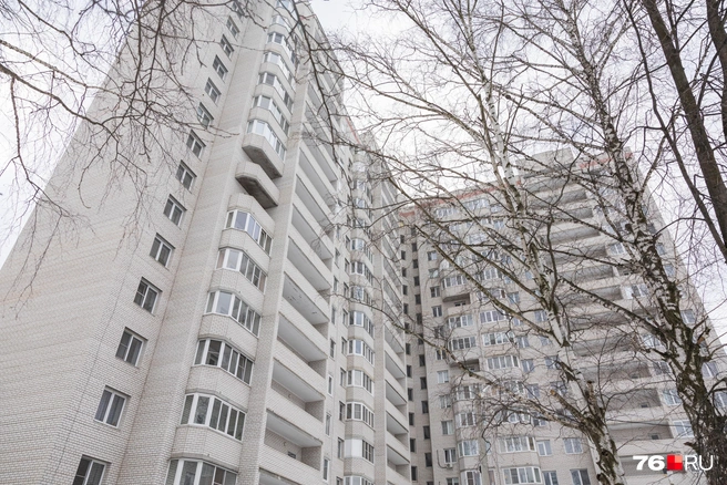 Пятерку застраивали высотными домами, которые появлялись вместо двухэтажных аварийных бараков | Источник: Артем Бауман / 76.RU