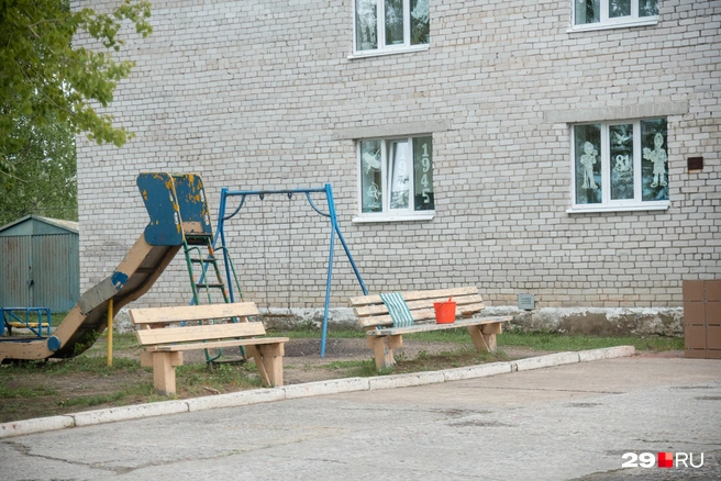 Площадку у детдома тоже установили на спонсорские деньги | Источник: Иван Митюшёв / 29.RU