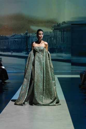 5 самых красивых образов из коллекции Valentin Yudashkin Haute couture 2025