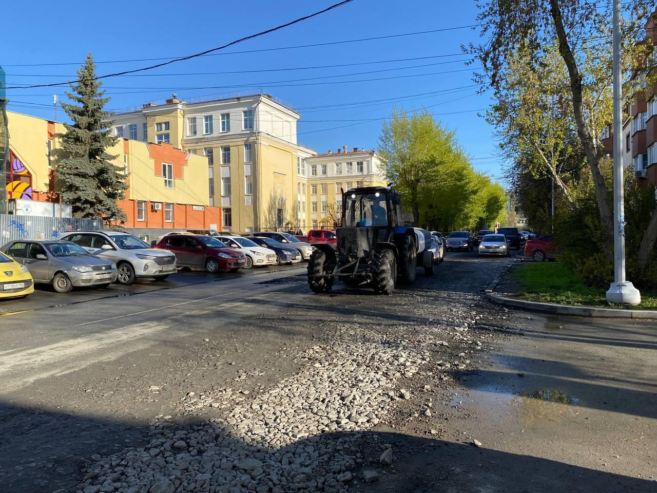 Когда восстановят улицу Сакко и Ванцетти, дорогу перекопали для ремонта  труб - 14 мая 2024 - Е1.ру