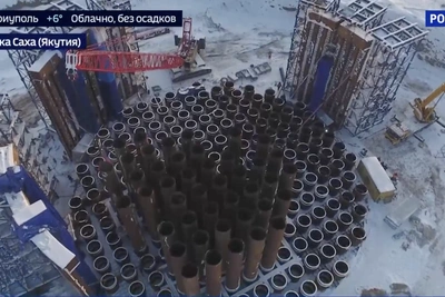 На Ленском мосту начинается монтаж коффердамов