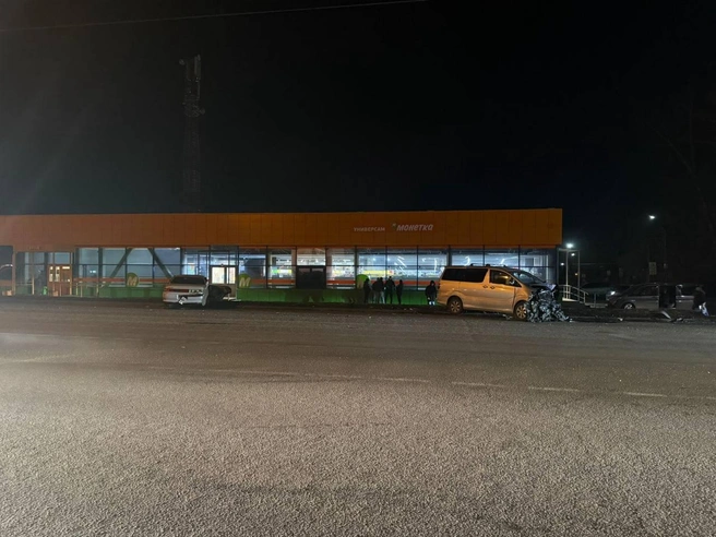 Степень тяжести его травм устанавливается. | Источник: ГАИ Новосибирска