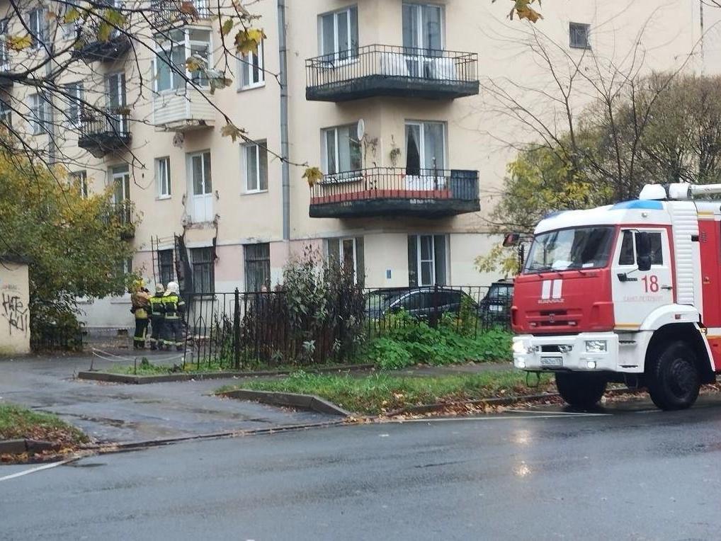 Балкон рухнул на 21-й линии Васильевского острова