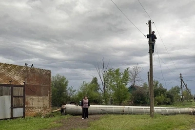 Падение башни оставило Маянгу без воды и света