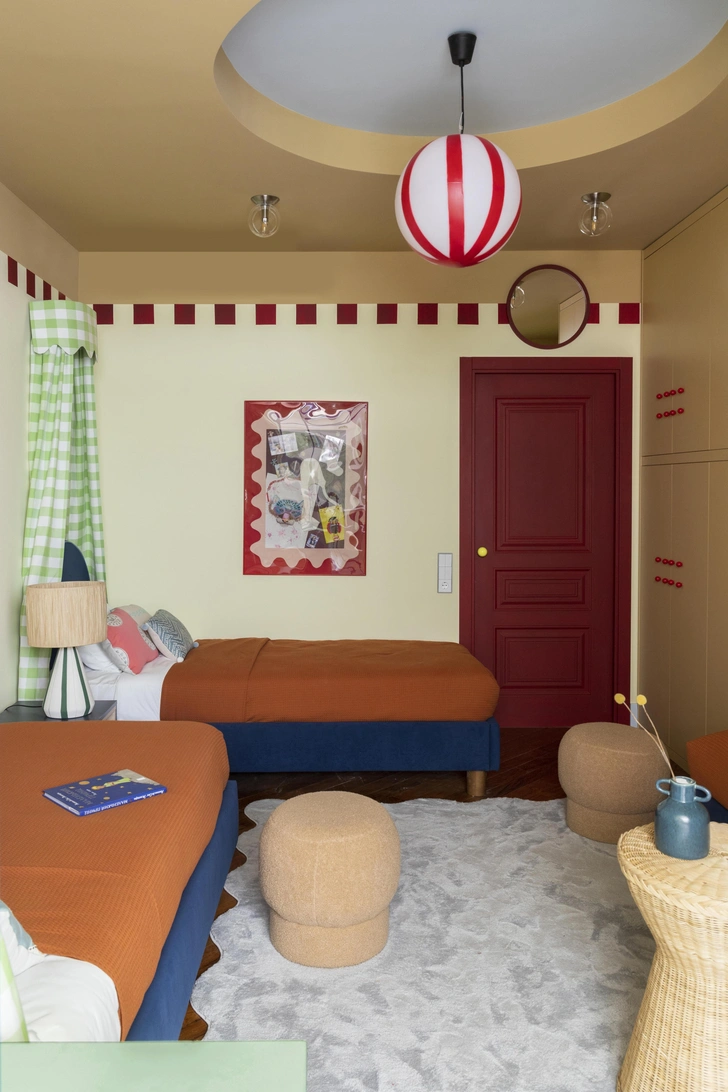 Пуфы, Divan.ru. Столярные изделия изготовлены по эскизам дизайнера, «Метра».  | Источник: Константин Малюта. Стиль: Даша Косса