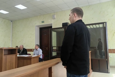 Суд над главой УК за гибель девушки от льдины начался в Рязани