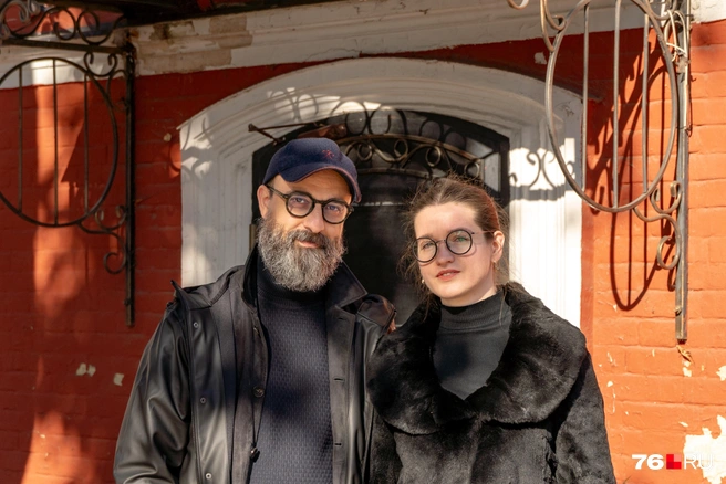 Оливье и Ярославу подкупило заботливое отношение россиян к подрастающему поколению  | Источник: Кирилл Поверинов / 76.RU