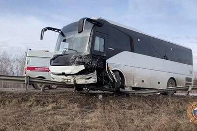 Жесткое ДТП с автобусом и иномаркой на трассе в Приангарье