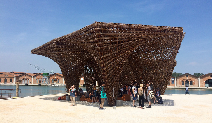 Архитектурная биеннале в Венеции. Карнавалу быть (фото 27)