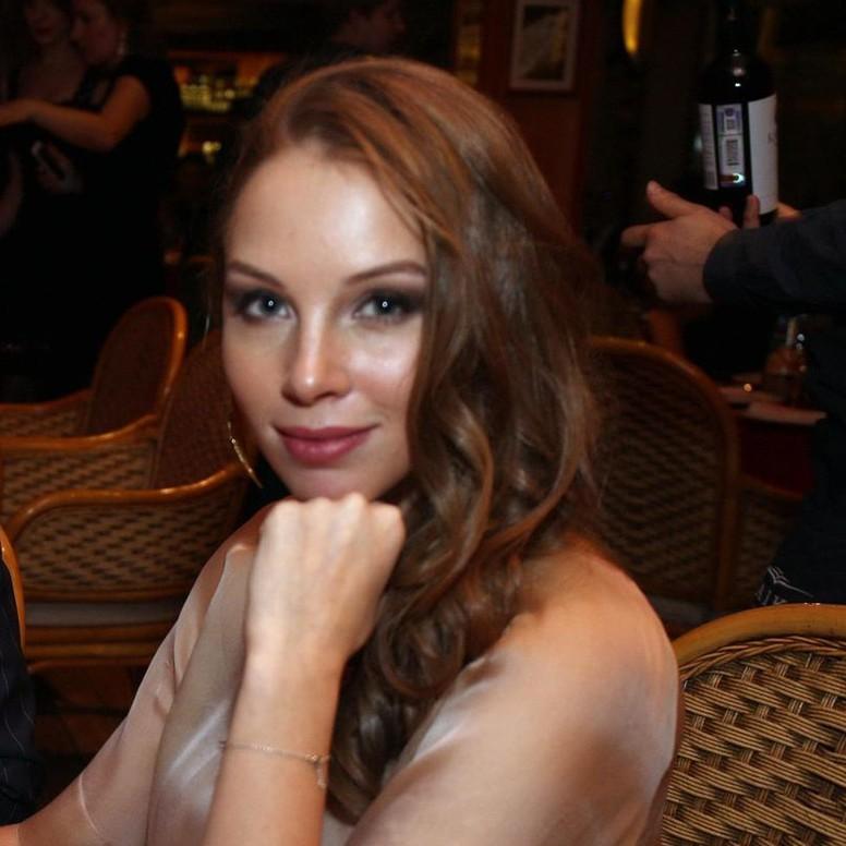 Все-таки восемь лет назад? Полина Диброва призналась, когда на самом деле ушла к Роману Товстику