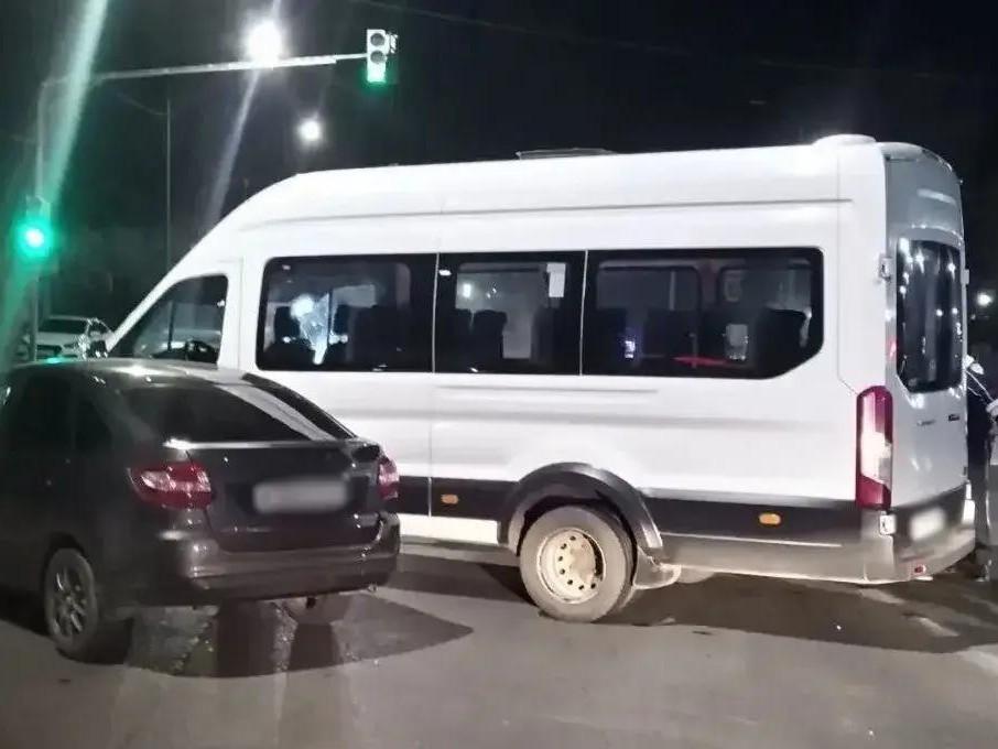 ДТП с автобусом на Ряжском шоссе: пострадали дети