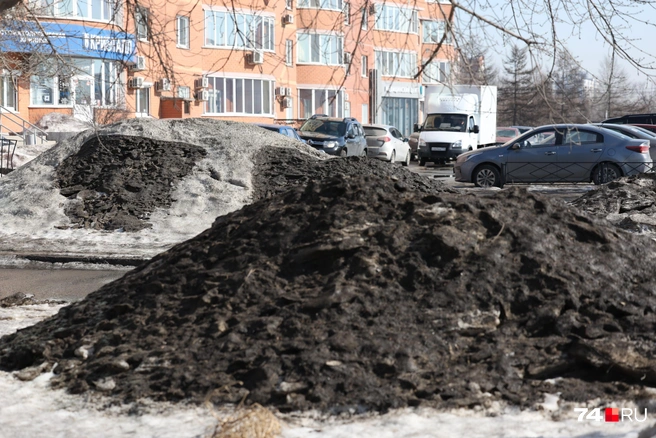 Будто шлакоотвалы вдруг переместили в спальный район | Источник: Наталья Лапцевич