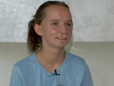 Лицо собрали по кусочкам: страдавшая от издевательств матери Диана Иванова перенесла пластические операции