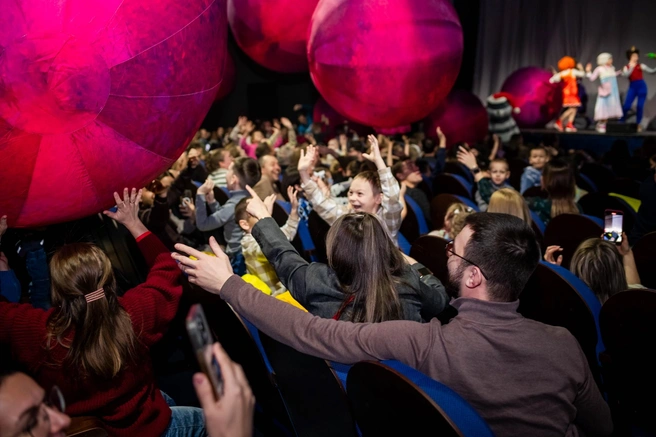 Источник: «Елка телеканала „Мульт“»