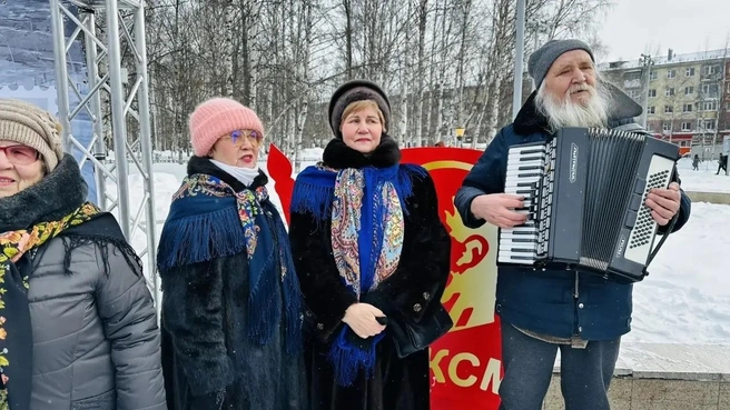 Песни пели от всей души! | Источник: Администрация Нижневартовска