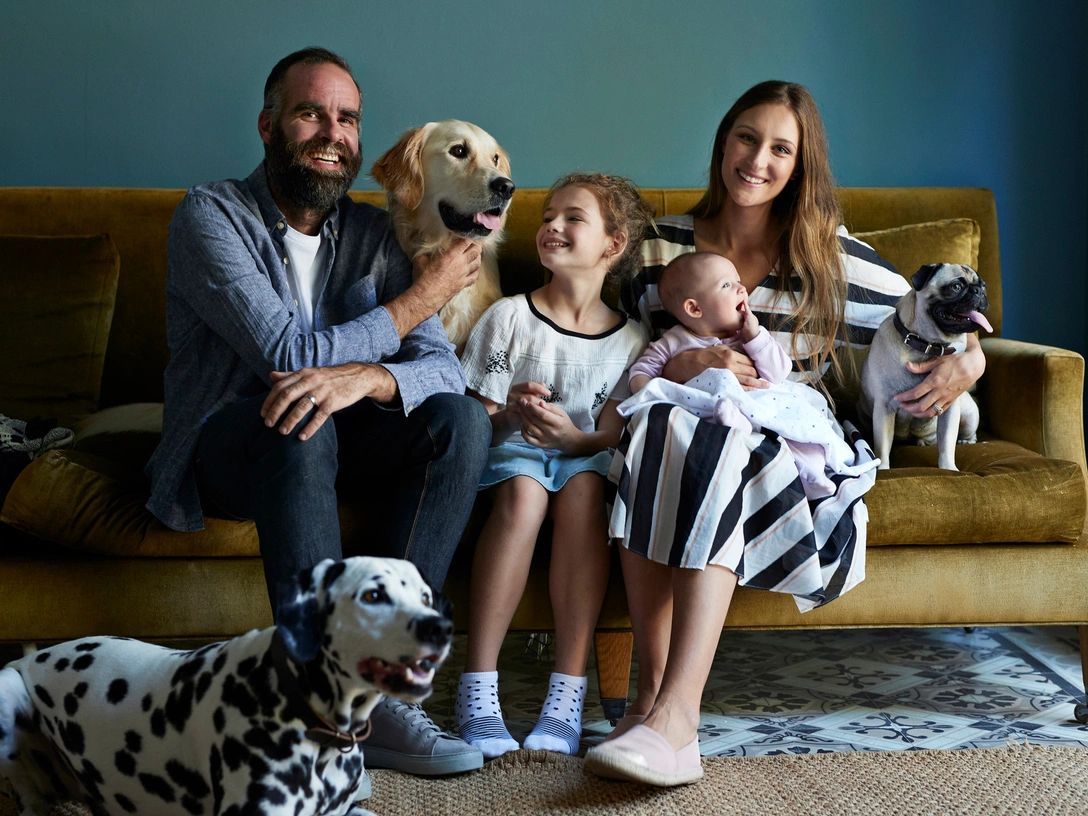 Моногамные, полиаморные и другие виды современных семей (и как они влияют на детей) | marieclaire.ru