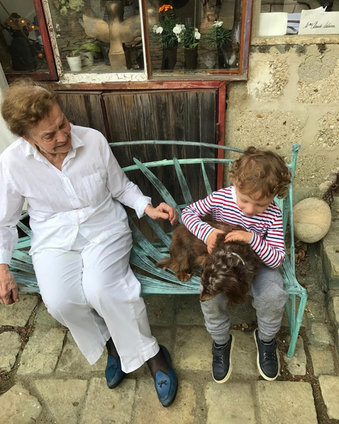 Наталья Водянова повезла 89-летнюю бабушку в роскошное путешествие по Франции