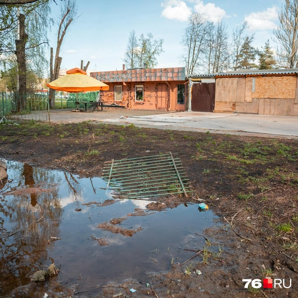 Везде грязь и разбросанные вещи | Источник: Александр Куренной / 76.RU