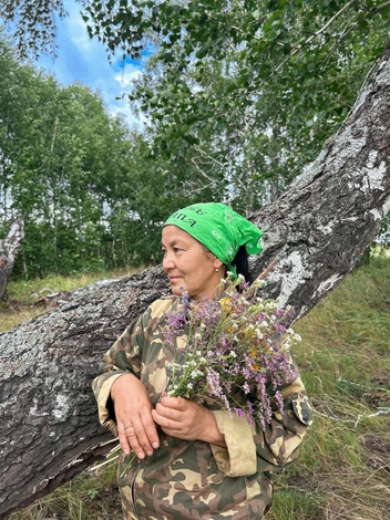 ..и ее мама Гульнара Киясовна | Источник: Алина Кузнецова