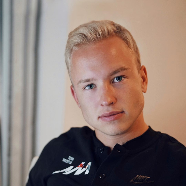 20-летний гонщик «Формулы-1» Никита Мазепин встречается с 28-летней участницей программы «Давай поженимся»
